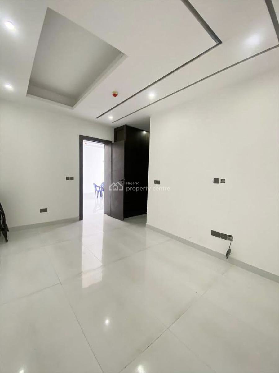 Newly Built 2bedroom Flat, Lekki Phase 1, Lekki, Lagos, Block of Flats for Sale