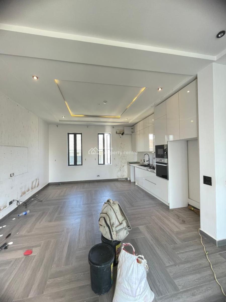Luxurious 1 Bedroom Flat, Lekki Phase 1, Lekki, Lagos, Flat / Apartment for Rent