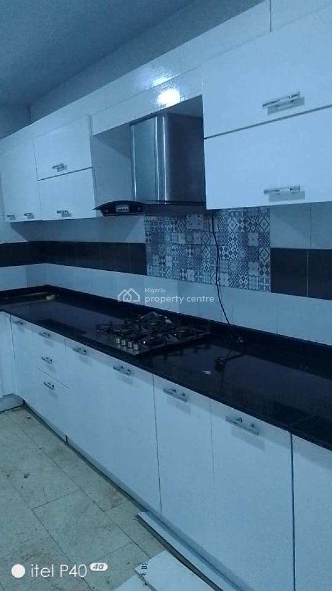 Spacious 2 Bedroom Apartment + Bq, Victoria Island (vi), Lagos, Flat / Apartment for Rent