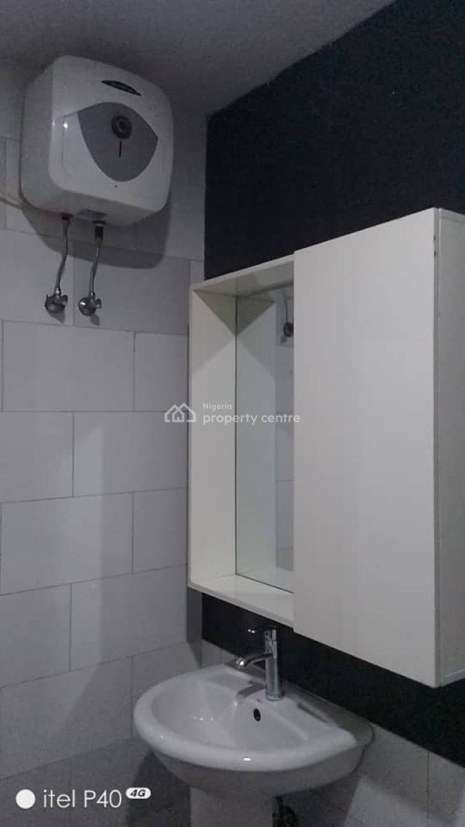 Spacious 2 Bedroom Apartment + Bq, Victoria Island (vi), Lagos, Flat / Apartment for Rent