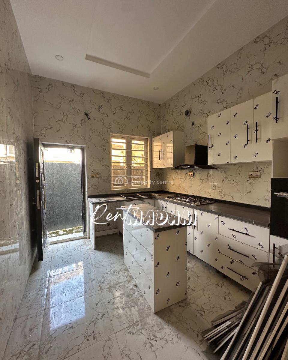 Lush 4 Bedroom Terrace + Gym, Pool & Playground, Ikota, Lekki, Lagos, Flat / Apartment for Rent
