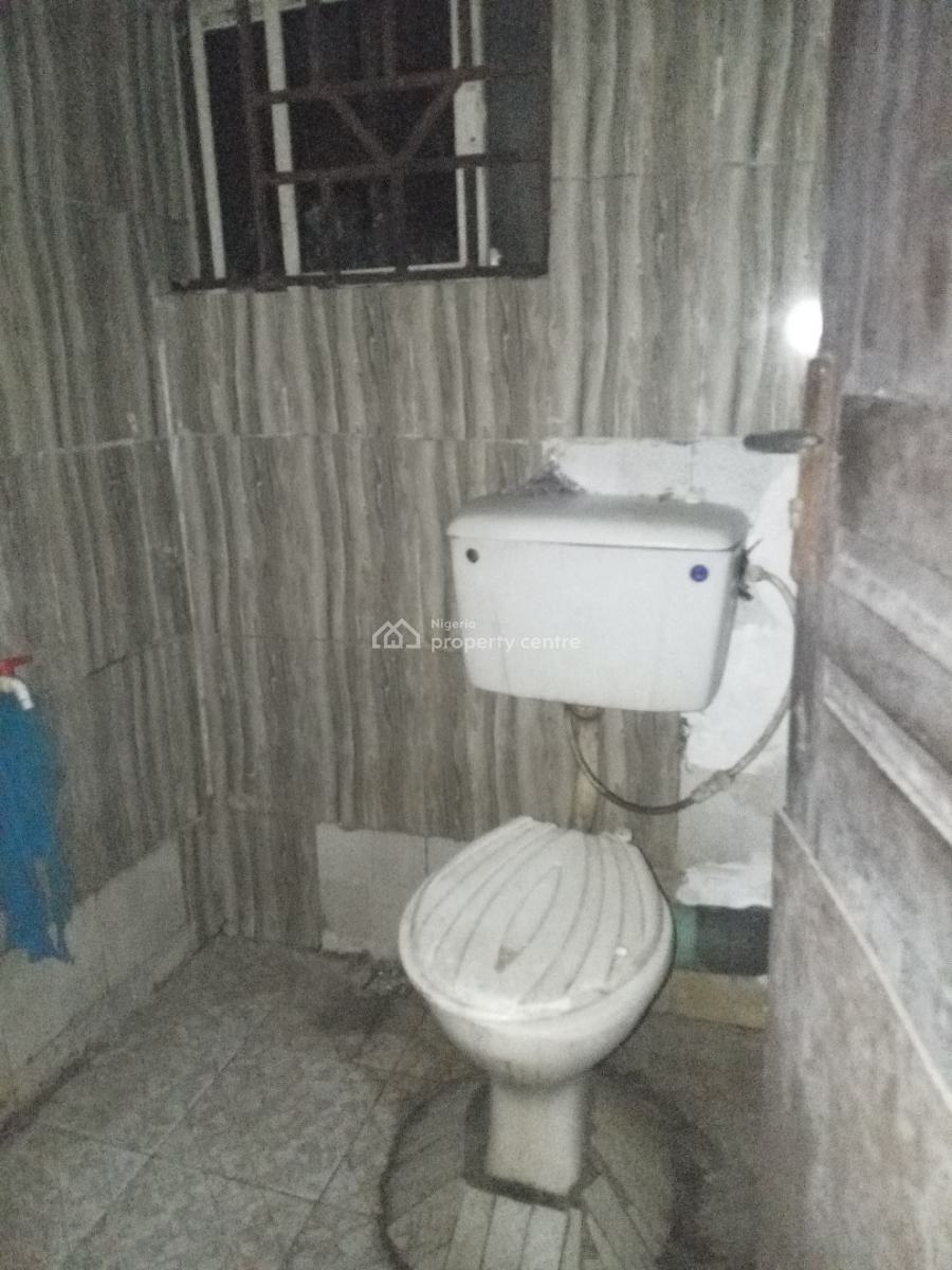 a Luxury Roo Self Contain, Green Ville Estate, Badore, Ajah, Lagos, Self Contain (single Rooms) for Rent