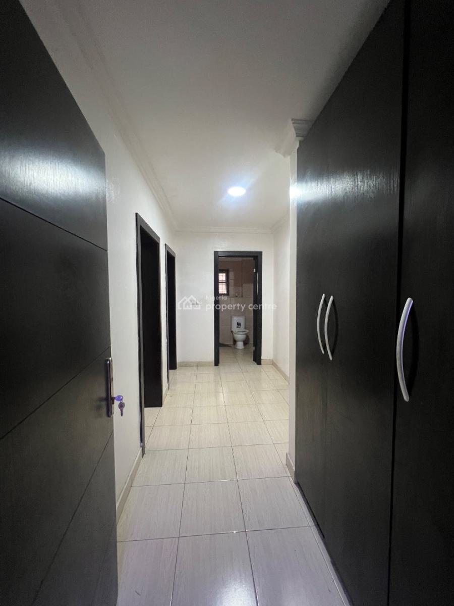 Well Maintained, Tastefully Finished Three Bedroom Apartment, Osapa, Lekki, Lagos, Flat / Apartment for Rent