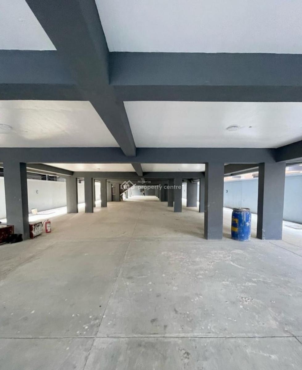 2 Bedroom En-suite Penthouse Flat. Brand New and Serviced with 24/7 Po, Victoria Island (vi), Lagos, Flat / Apartment for Rent