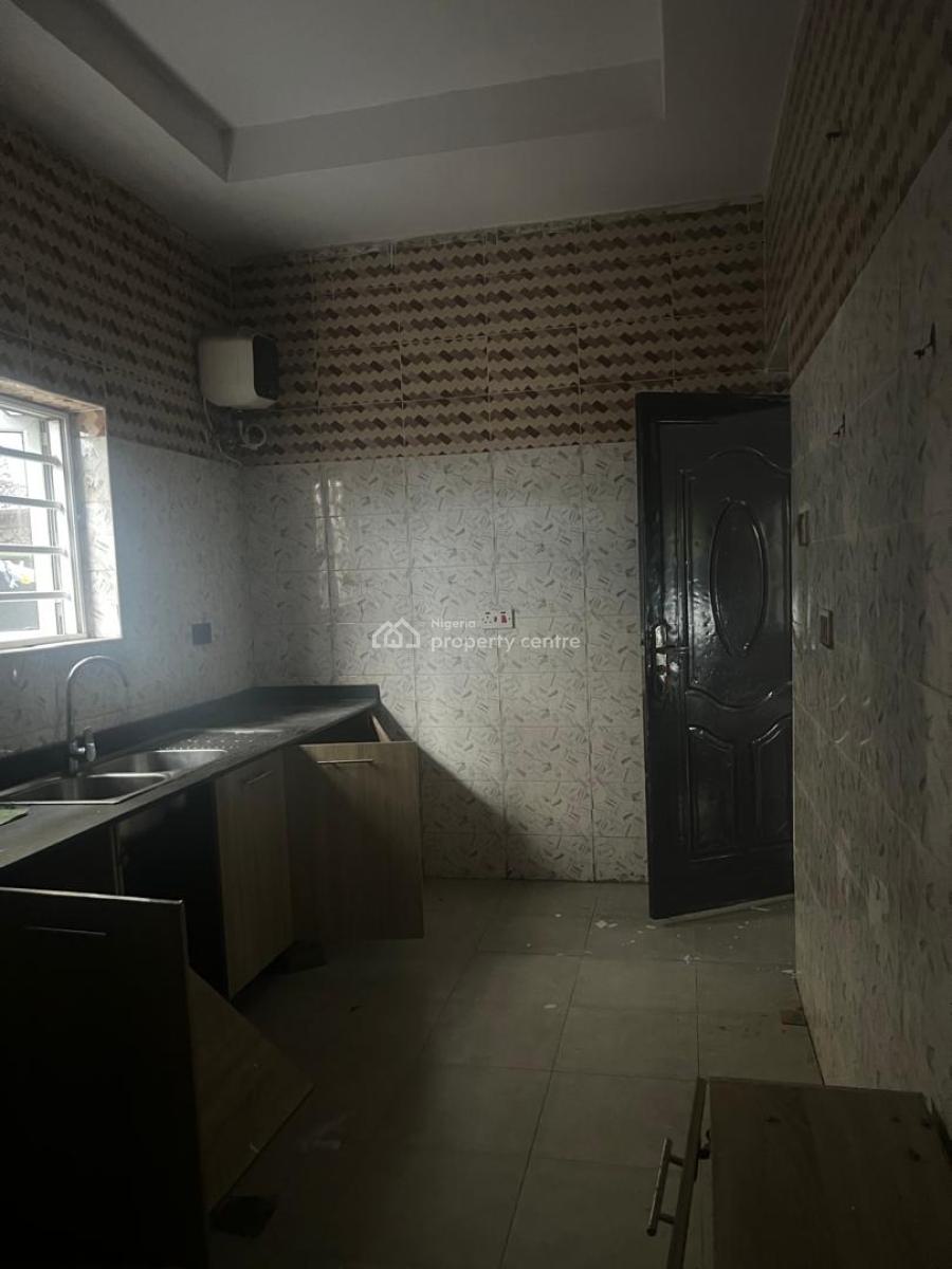 Luxurious 2 Bedroom Flat, Estate By The Express  Awoyaya Ibeju Lekki Lagos, Awoyaya, Ibeju Lekki, Lagos, Flat / Apartment for Rent