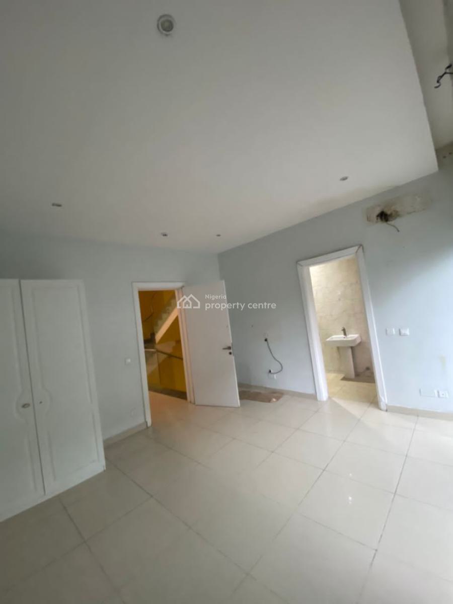Luxury 4 Bedroom Terrace, Admiralty Road, Lekki Phase 1, Lekki, Lagos, Terraced Duplex for Rent