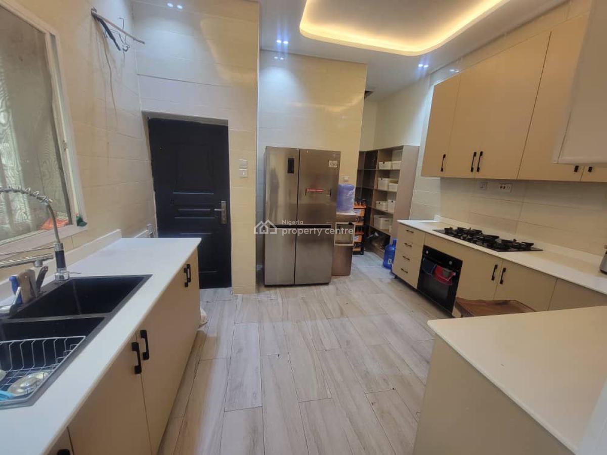 Luxury 3 Bedroom Apartment with Bq, No Elevator and 6 Battery Inverter, Off Bourdillion Road, Old Ikoyi, Ikoyi, Lagos, Flat / Apartment for Sale