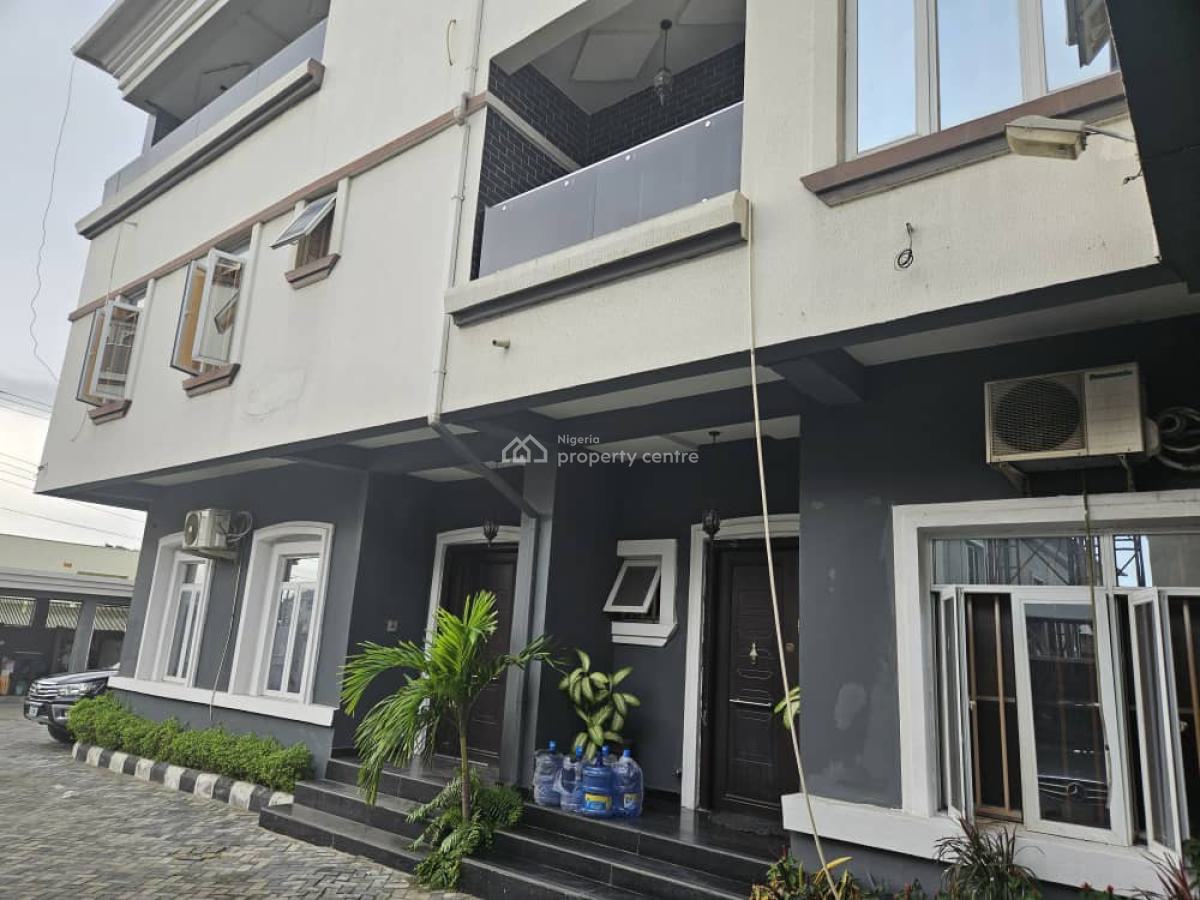 3 Bedrooms Townhouse with a Room Bq, 42, Unity Estate, Lekki, Lagos, House for Rent