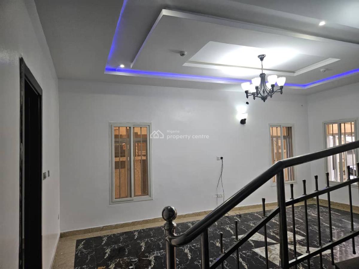 3 Bedrooms Townhouse with a Room Bq, 42, Unity Estate, Lekki, Lagos, House for Rent