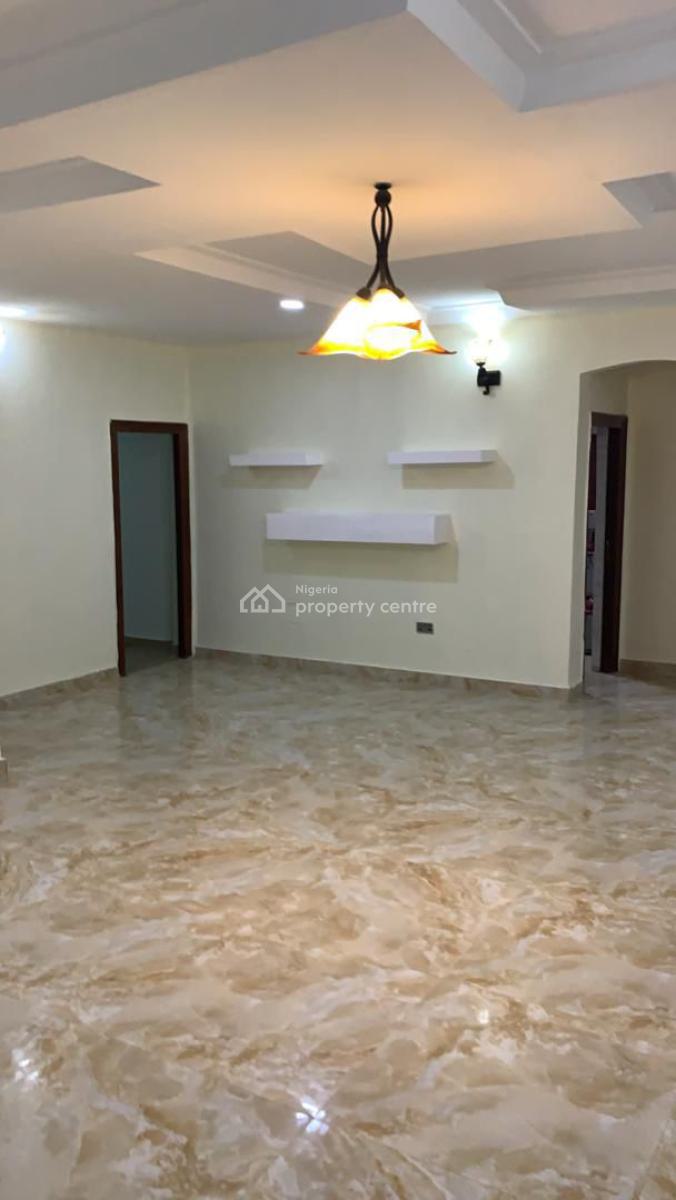 Modern Luxury Built 3bedrooms Apartment Upstairs with 1-room Bq, Ologolo, Lekki, Lagos, Flat / Apartment for Sale