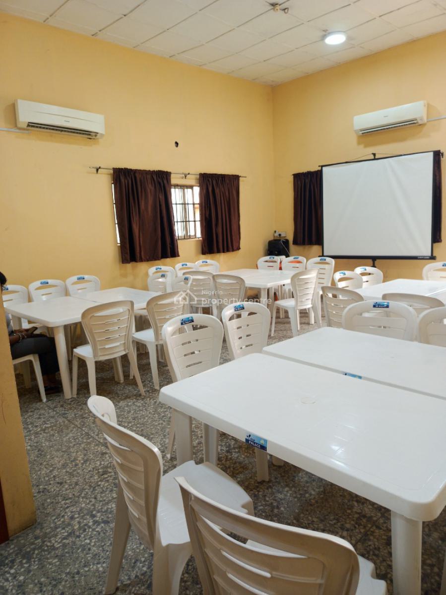 Event Hall, Obasa Road Ikeja, Ikeja, Lagos, Conference / Meeting / Training Room for Rent