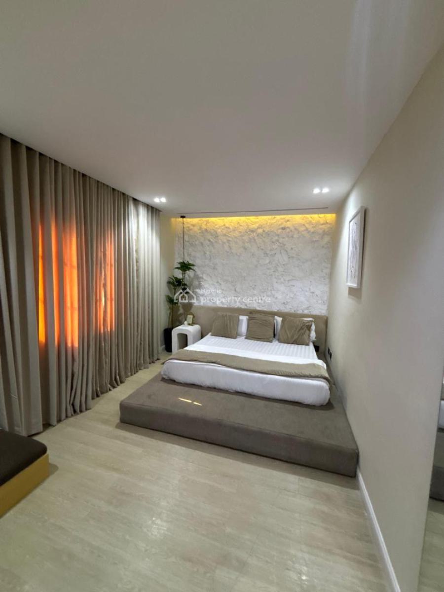 Experience Our Tranquil 3 Bedroom Penthouse in Lekki Phase 1, with Poo, Lekki Phase 1, Lekki, Lagos, Flat / Apartment Short Let