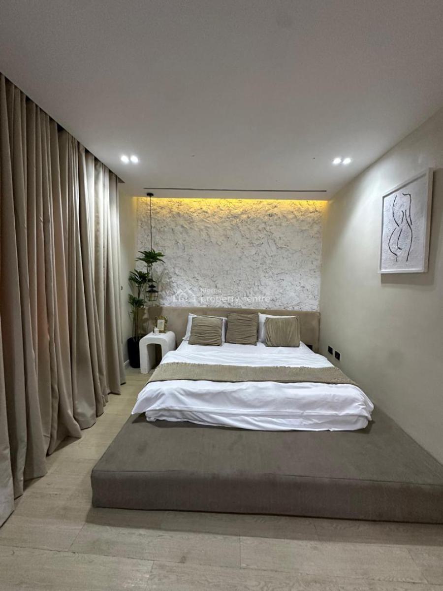 Experience Our Tranquil 3 Bedroom Penthouse in Lekki Phase 1, with Poo, Lekki Phase 1, Lekki, Lagos, Flat / Apartment Short Let