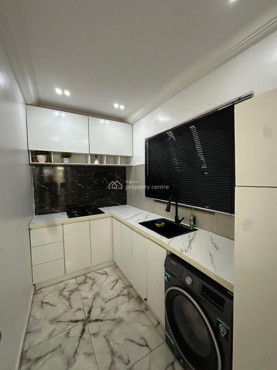 Experience Our Tranquil 3 Bedroom Penthouse in Lekki Phase 1, with Poo, Lekki Phase 1, Lekki, Lagos, Flat / Apartment Short Let