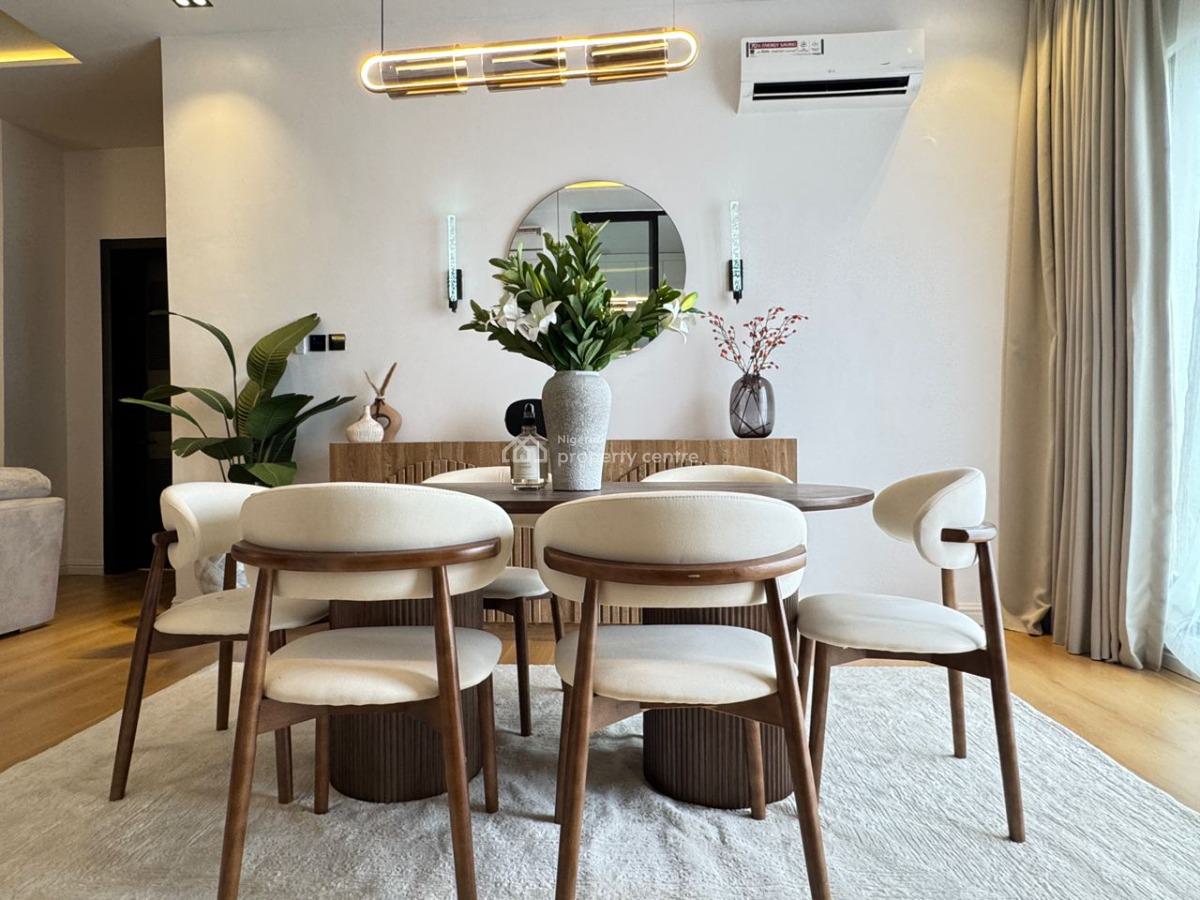 Smart Luxury 2-bedroom Apartment W/pool, Gym & Ps5, Off Admiralty Way, Lekki Phase 1, Lekki, Lagos, Flat / Apartment Short Let