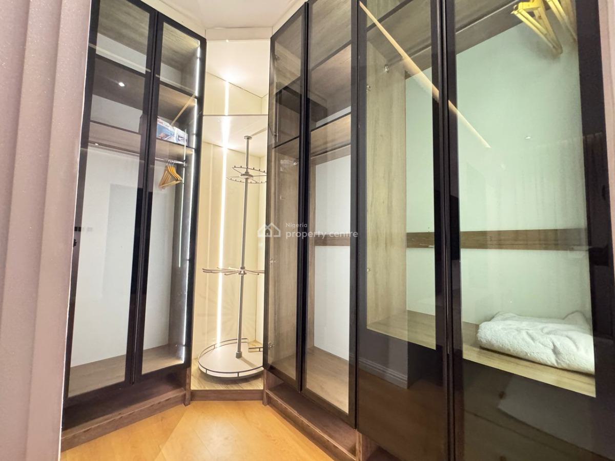 Smart Luxury 2-bedroom Apartment W/pool, Gym & Ps5, Off Admiralty Way, Lekki Phase 1, Lekki, Lagos, Flat / Apartment Short Let