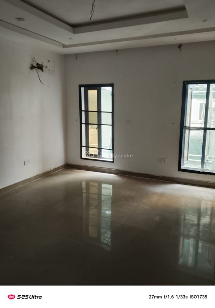 Executive 3 Bedroom Flat Upstairs, Ikota Gra Extension, Lekki, Lagos, Flat / Apartment for Rent