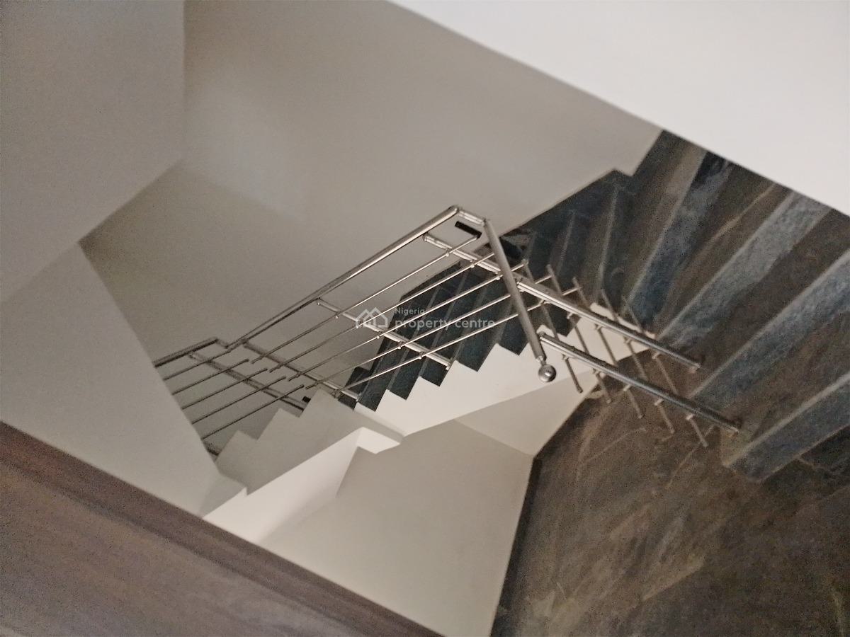 Luxury 6 Bedroom Duplex with Bq, Guzape Main, Guzape District, Abuja, Semi-detached Duplex for Sale