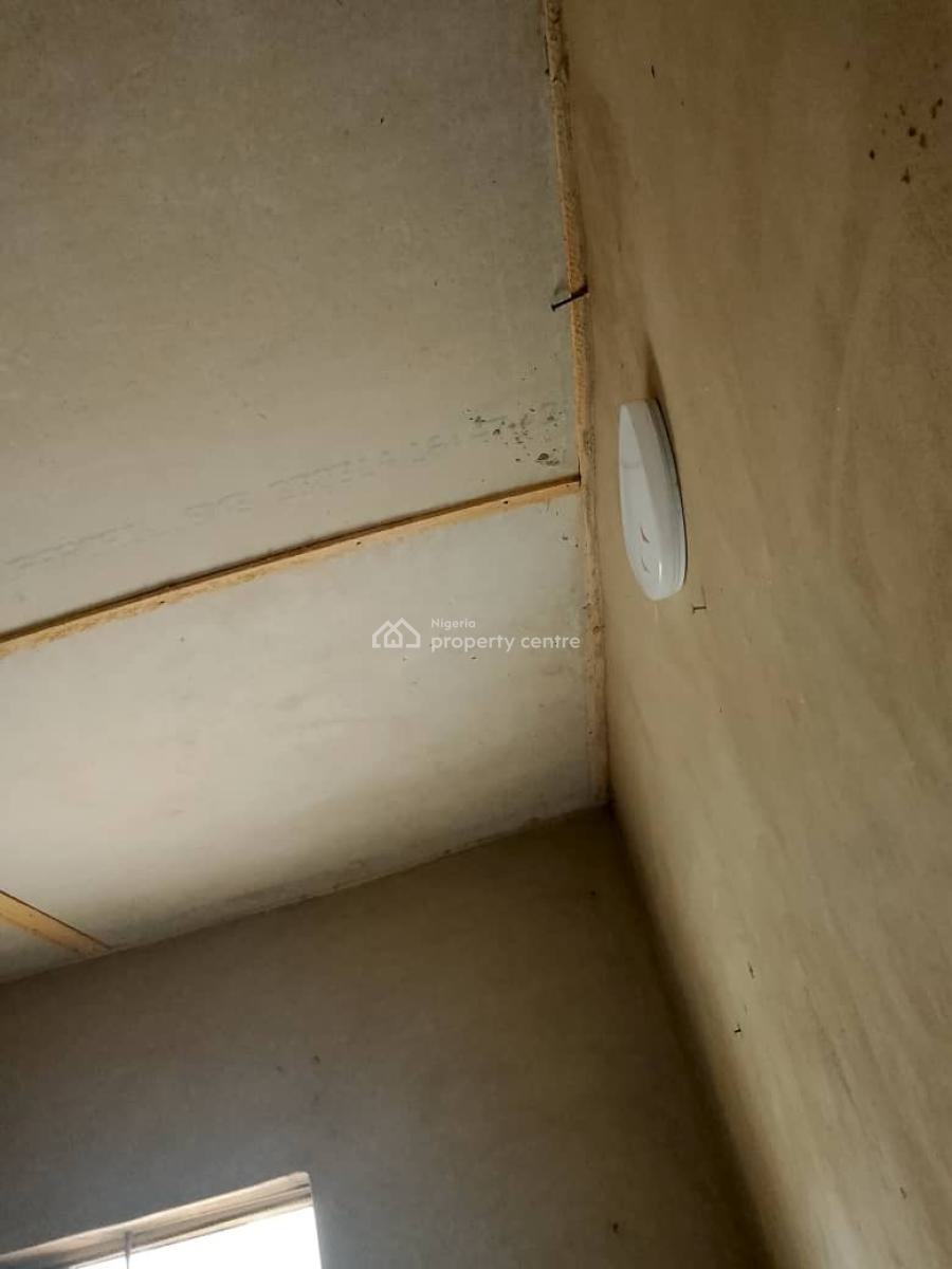 a Newly Built Room and Parlor Pop, Lucky Fiber Road, Ikorodu, Lagos, Flat / Apartment for Rent