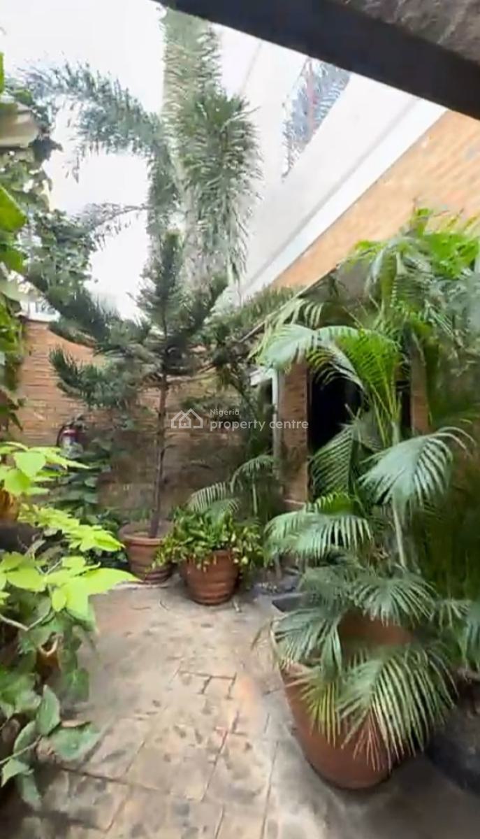 Elegant Four Bedrooms Semi-detached Duplex in a Prestigious Estate., Onikoyi, Banana Island, Ikoyi, Lagos, Semi-detached Duplex for Sale