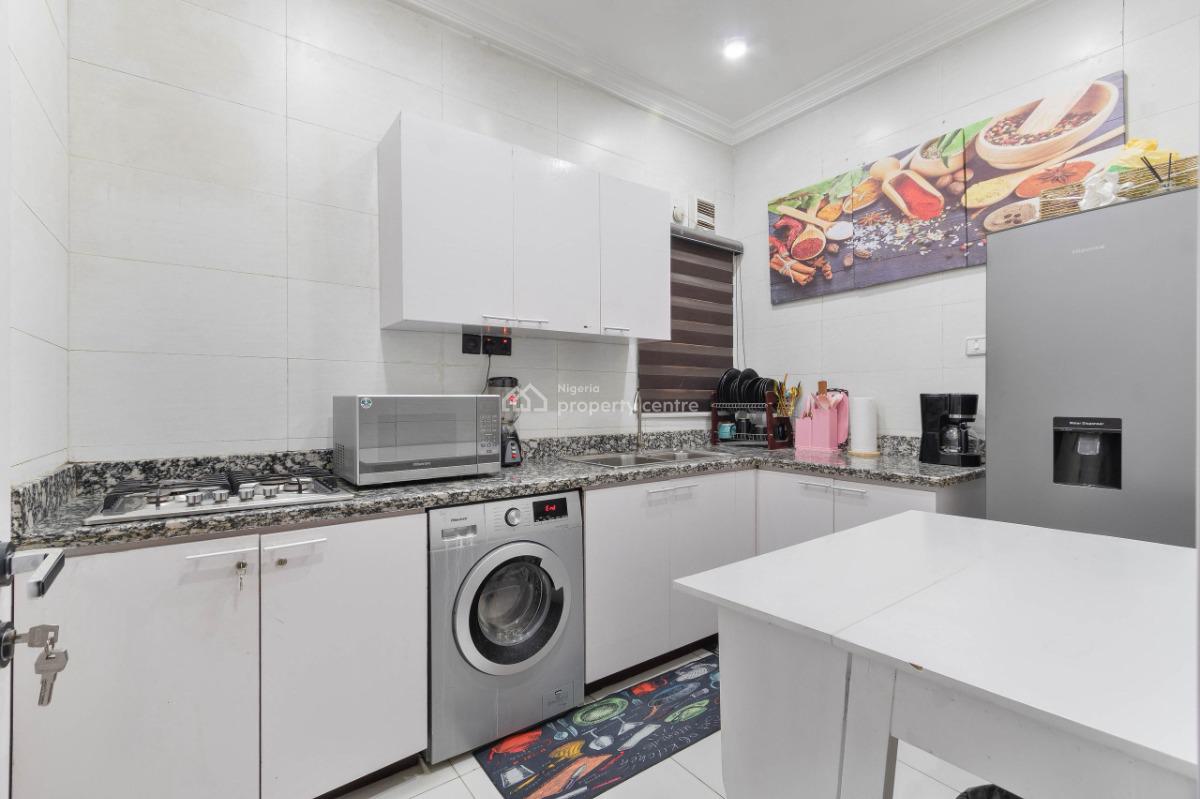 Luxury 2 Bedroom Apartment with Great Features, Near Ebeano Supermarket, Lekki Phase 1, Lekki, Lagos, Flat / Apartment Short Let