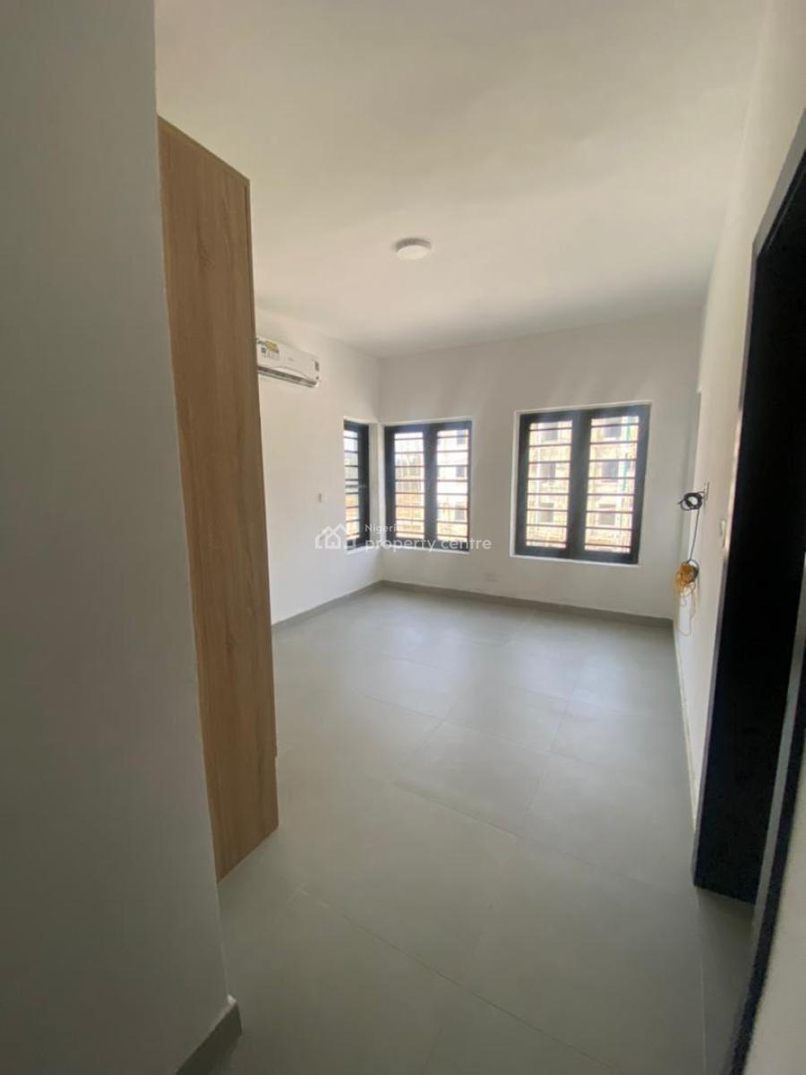 Now Available, Mobil Road Ilaje Ajah, Ilaje, Ajah, Lagos, Flat / Apartment for Rent