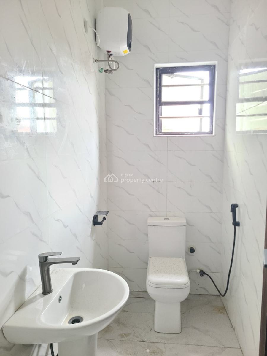 Super Spacious and Standard 2 Bedroom Flat, Igbo Efon, Lekki, Lagos, Flat / Apartment for Sale