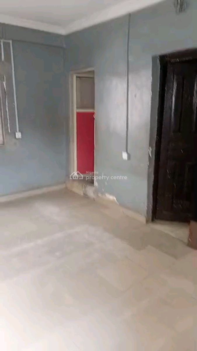 Standard and Spacious Mini Flat, Alagomeji, Alagomeji, Yaba, Lagos, Mini Flat (room and Parlour) for Rent