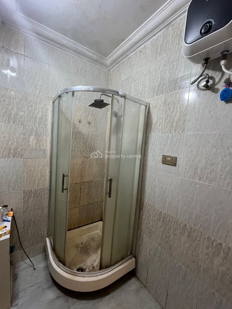Beautiful Spacious 3bedroom Flat Downstairs, Mobil Road Ilaje, Ajah, Lagos, Flat / Apartment for Rent