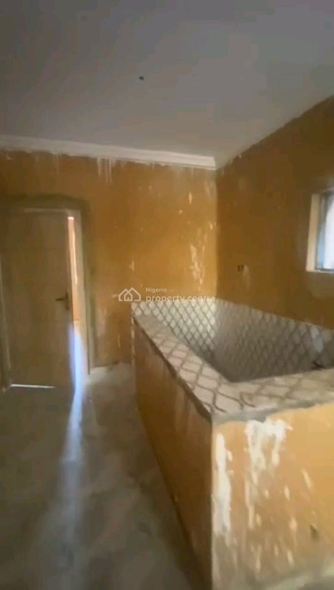 Standard and Spacious Mini Flat, Apata, Shomolu, Lagos, Mini Flat (room and Parlour) for Rent