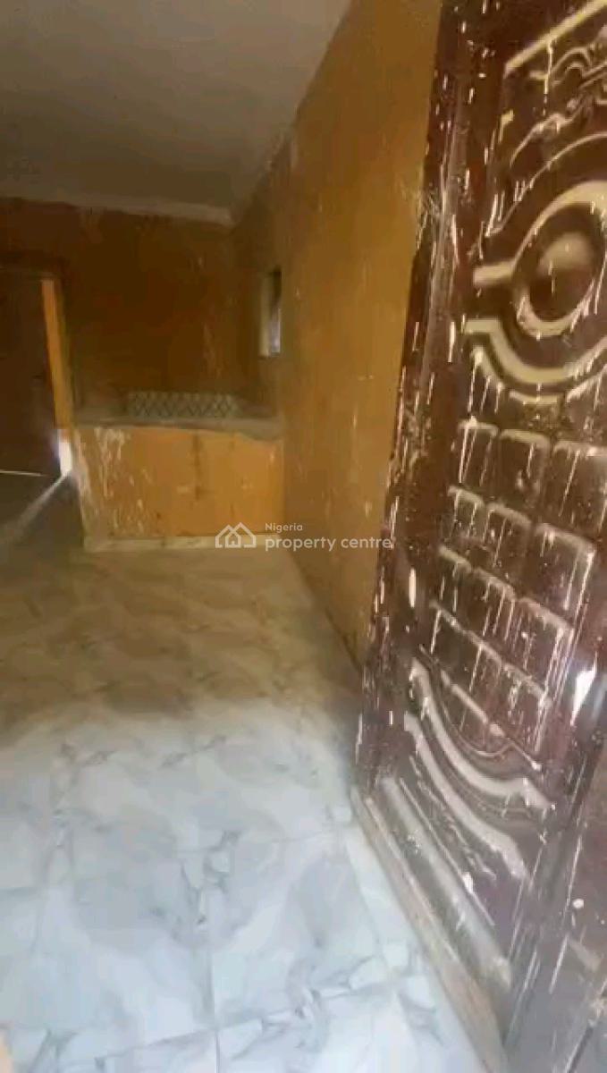 Standard and Spacious Mini Flat, Apata, Shomolu, Lagos, Mini Flat (room and Parlour) for Rent