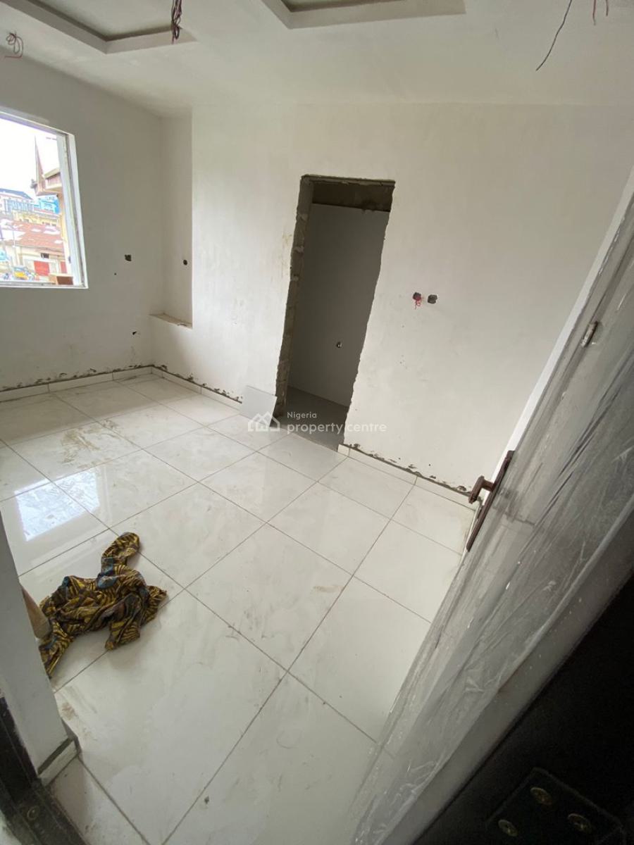 2 Bedroom Flat, Oni Street, Surulere, Lagos, Flat / Apartment for Rent
