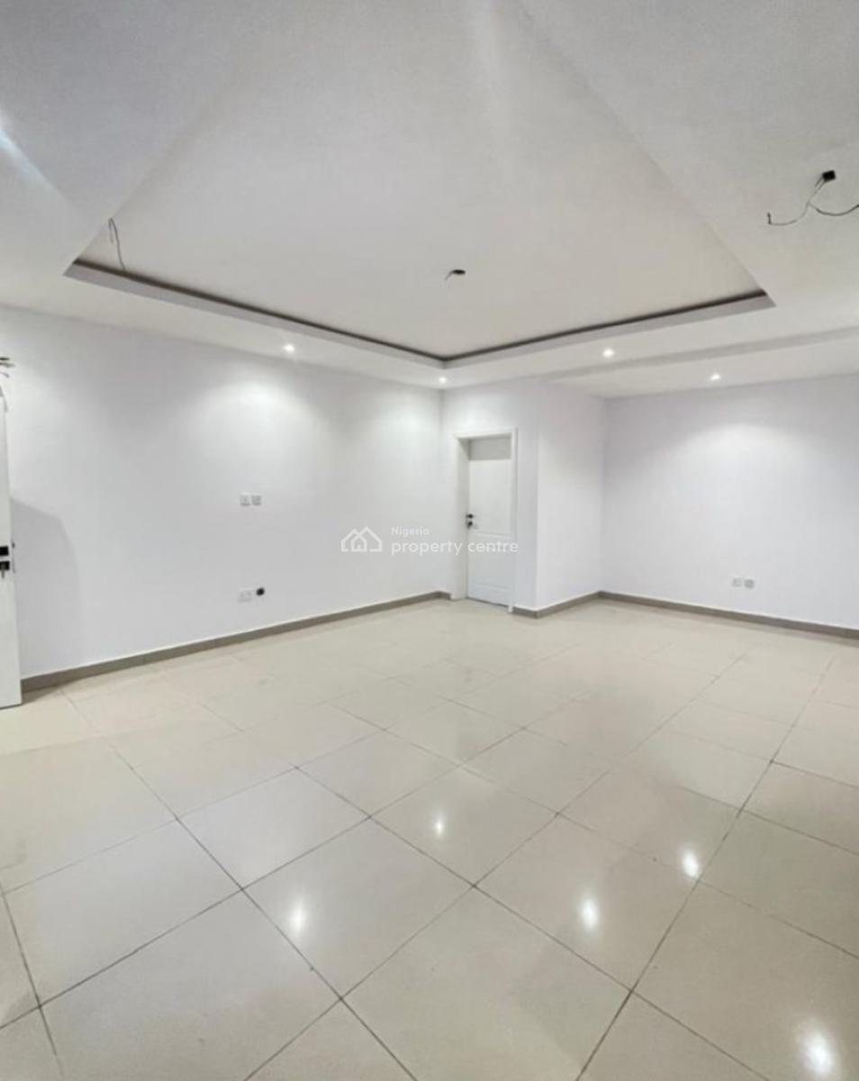 1 Bedroom Apartment, Lekki Phase 1, Lekki, Lagos, Mini Flat (room and Parlour) for Sale
