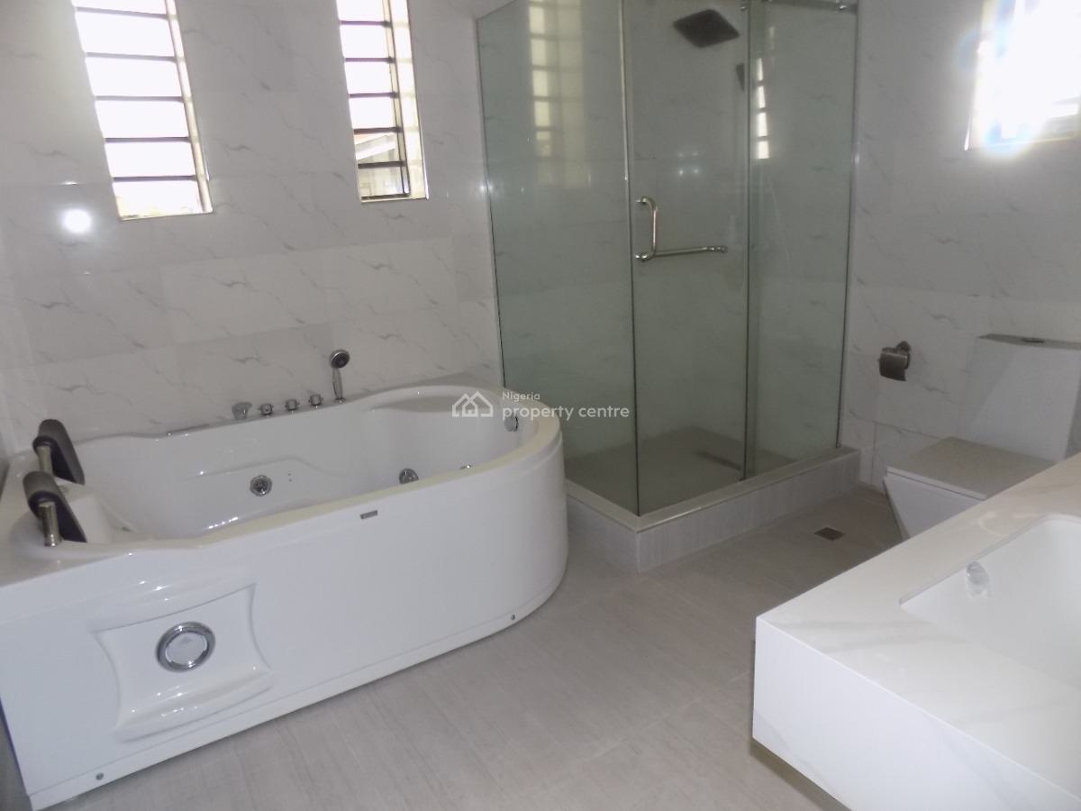 Very Clean 5 Bedroo. Detached Duplex+bq N Swimming Pool 24hrs Power, 24hrs Power in Royal Garden Estate, Lekki, Lagos, Detached Duplex for Sale