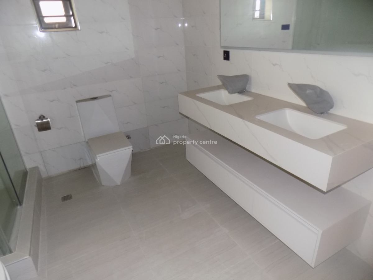 Very Clean 5 Bedroo. Detached Duplex+bq N Swimming Pool 24hrs Power, 24hrs Power in Royal Garden Estate, Lekki, Lagos, Detached Duplex for Sale