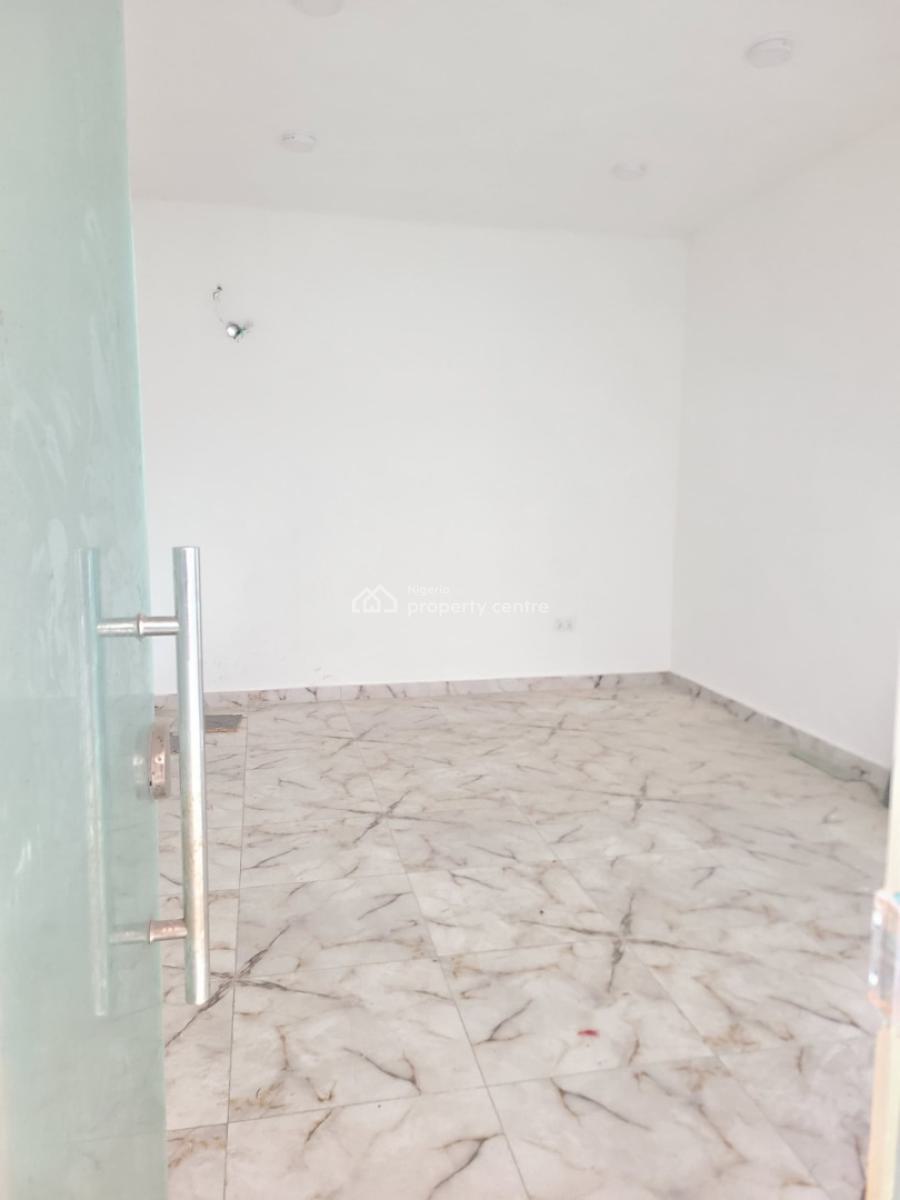 Spacious Shop, New Road, Lekki, Lagos, Plaza / Complex / Mall for Sale
