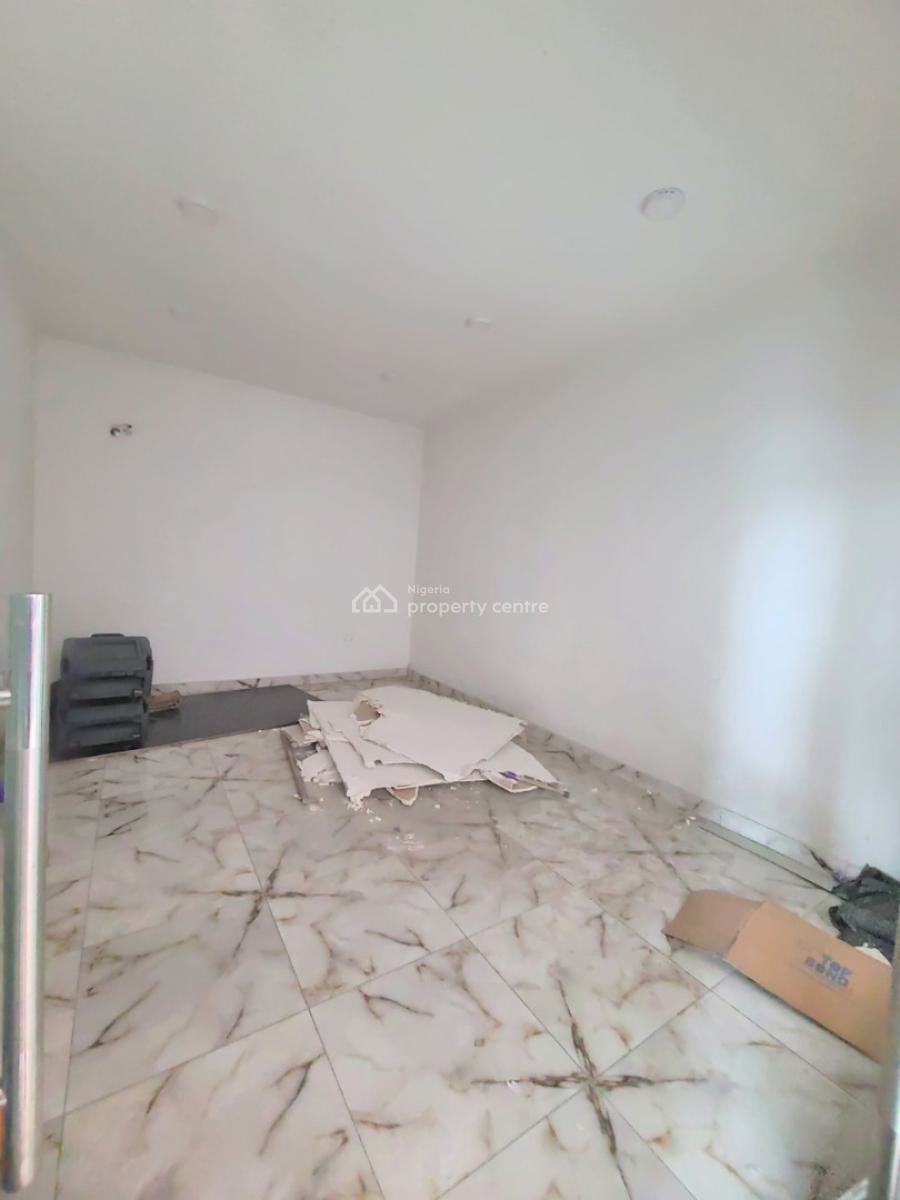 Spacious Shop, New Road, Lekki, Lagos, Plaza / Complex / Mall for Sale