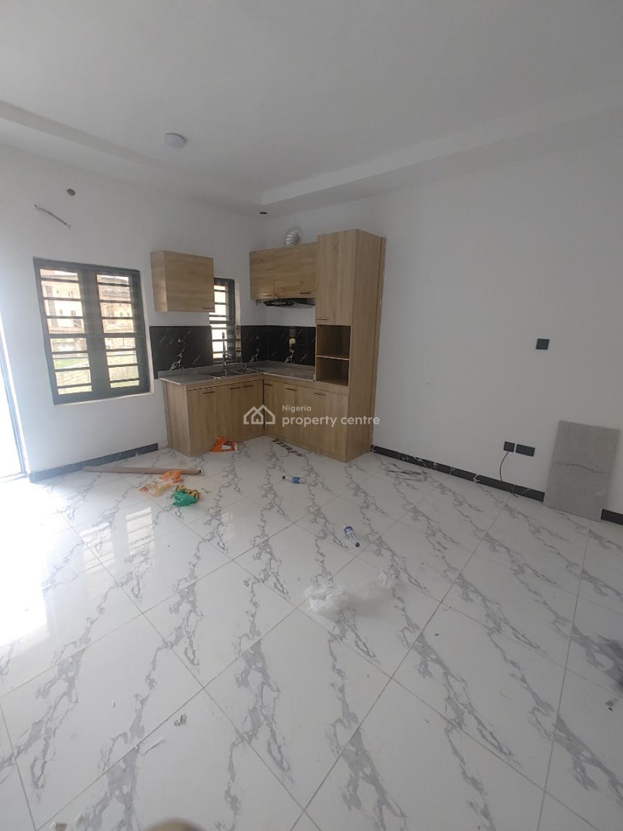 Brand New Luxury and Spacious Mini Flat in an Estate., Sangotedo, Close to Sky Mall, Sangotedo, Ajah, Lagos, Flat / Apartment for Rent