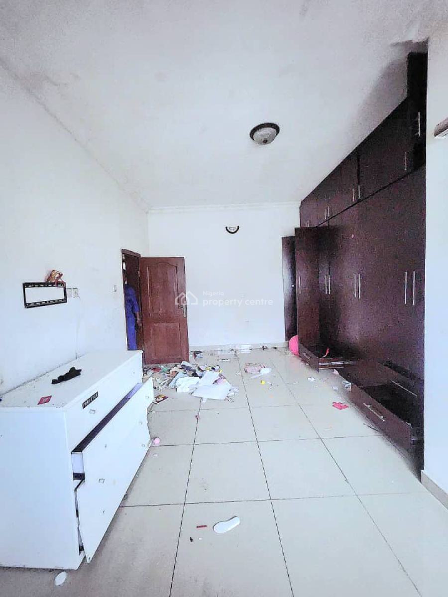 Well Maintained 2-bedroom Apartment, Ikate Elegushi, Lekki, Lagos, Flat / Apartment for Rent
