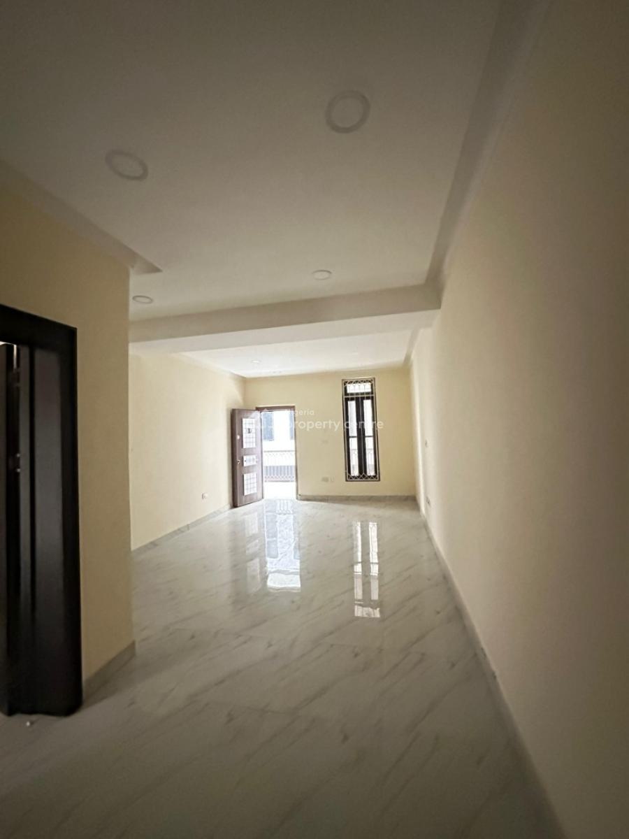 Nicely Built 1 Bedroom Apartment with Swimming Pool,  Gym and Elevator, Victoria Island (vi), Lagos, Flat / Apartment for Rent