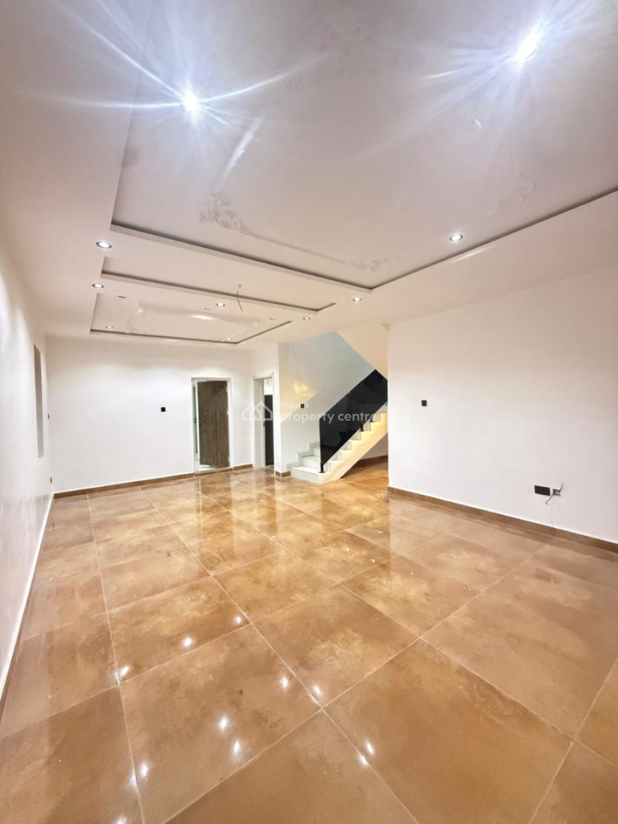 Modern, Newly Built 4- Bedroom Semi- Detached Duplexes, Association Street, Ibadan, Oyo, Semi-detached Duplex for Sale