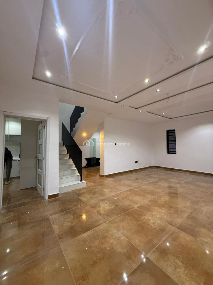 Modern, Newly Built 4- Bedroom Semi- Detached Duplexes, Association Street, Ibadan, Oyo, Semi-detached Duplex for Sale