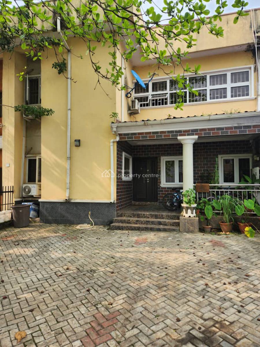 Clean and Well Located 3 Bedroom Terraced Duplex with C of O, Maitama Sule Street, Asokoro District, Abuja, Terraced Duplex for Sale