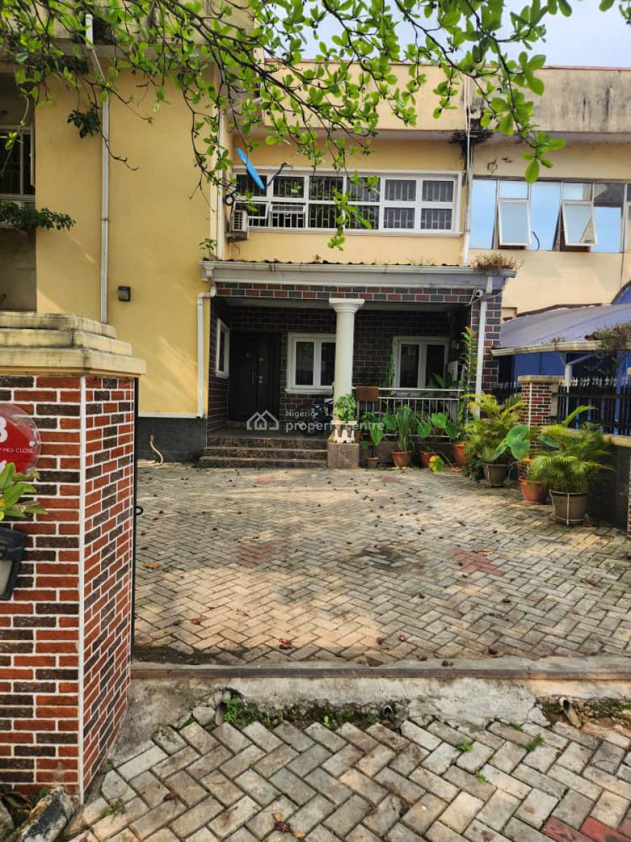 Clean and Well Located 3 Bedroom Terraced Duplex with C of O, Maitama Sule Street, Asokoro District, Abuja, Terraced Duplex for Sale