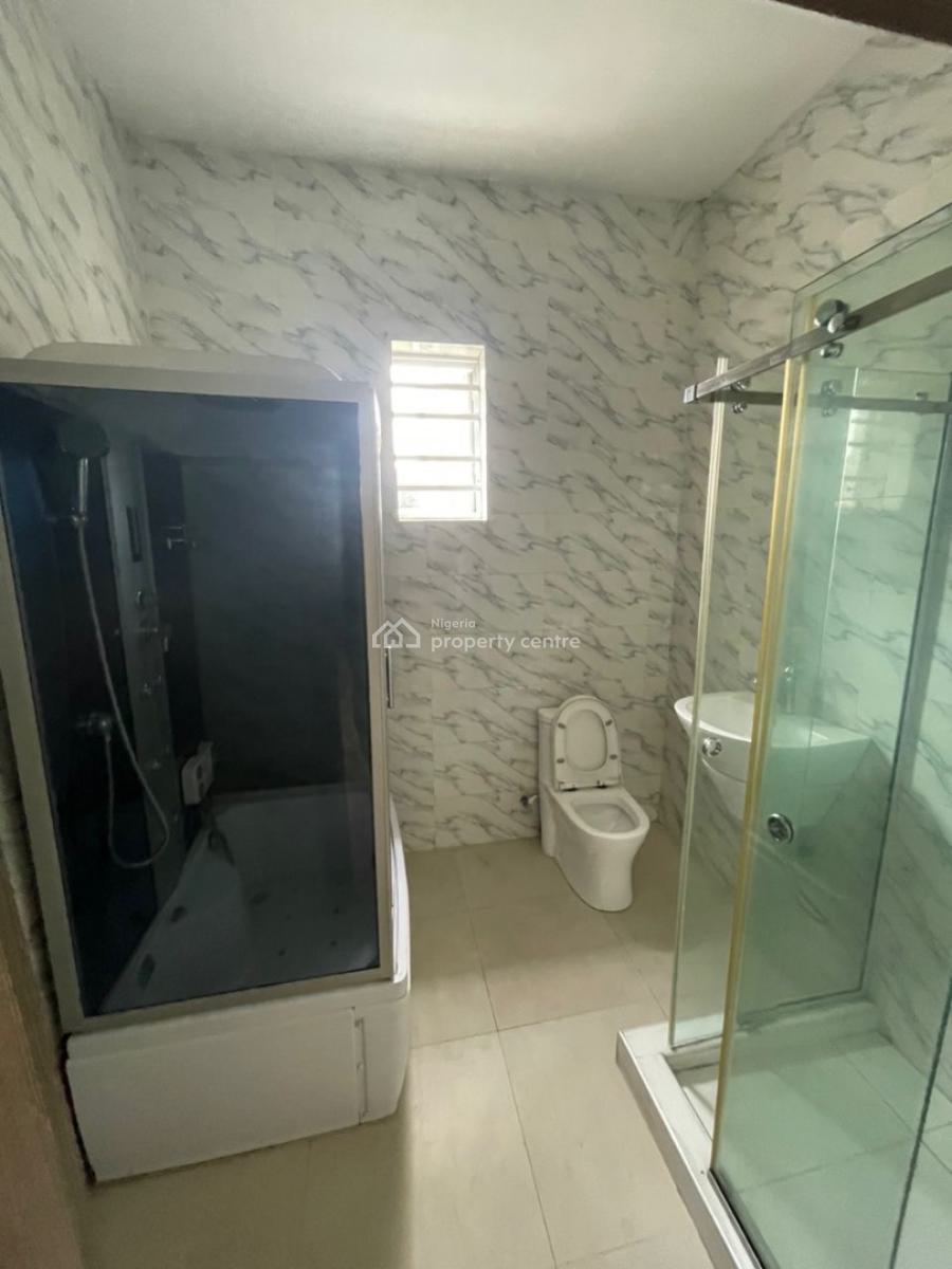 Selfcon Available with a Balcony Open Plan Kitchen, Chevron, Lekki Expressway, Lekki, Lagos, Flat / Apartment for Rent