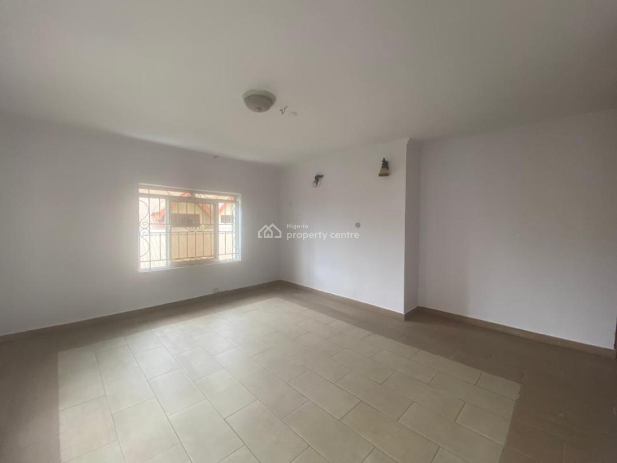 5 Bedrooms Semi Detached with a Room Bq, Lekki Phase 1, Lekki, Lagos, Semi-detached Duplex for Rent