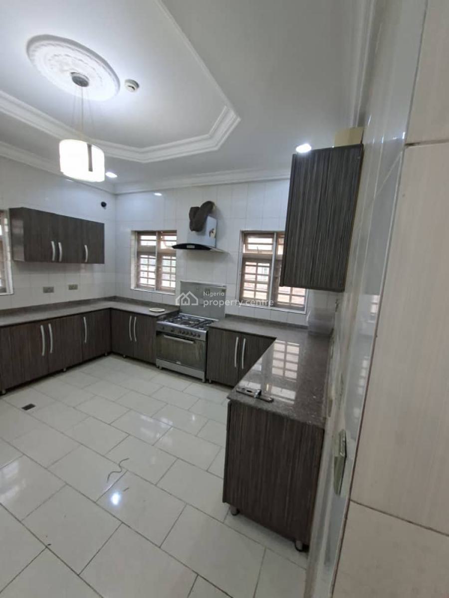 Tastefully Finished 5-bedroom Fully Detached Duplex with a Room Bq, Katampe (main), Katampe, Abuja, Detached Duplex for Rent
