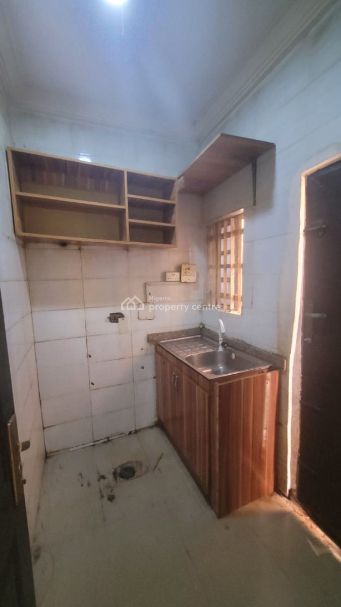 Sharp 2 Bedroom Apartment, By Roundabout, Galadimawa, Abuja, Flat / Apartment for Rent