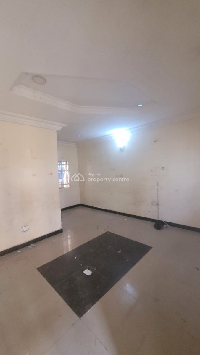 Sharp 2 Bedroom Apartment, By Roundabout, Galadimawa, Abuja, Flat / Apartment for Rent