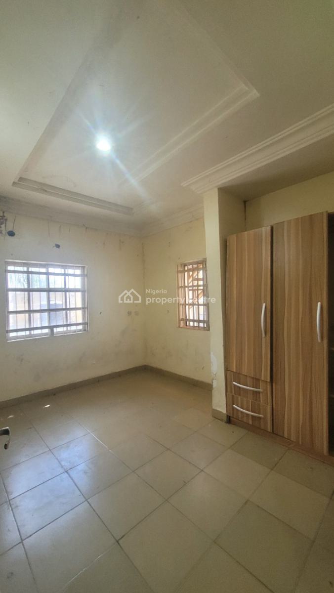 Sharp 2 Bedroom Apartment, By Roundabout, Galadimawa, Abuja, Flat / Apartment for Rent